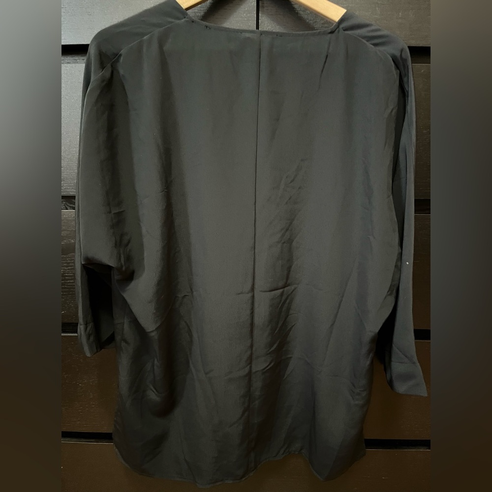 Button-Detailed High/Low Blouse - Picture 2 of 3